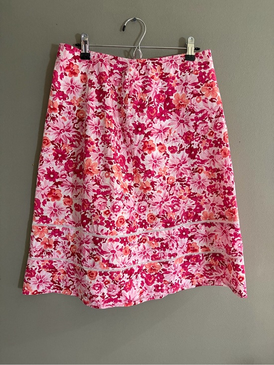 St. John's Bay Dresses & Skirts - St. John's Bay Skirt Cotton A-Line Pink Floral Knee Length Y2K VTG Garden Midi